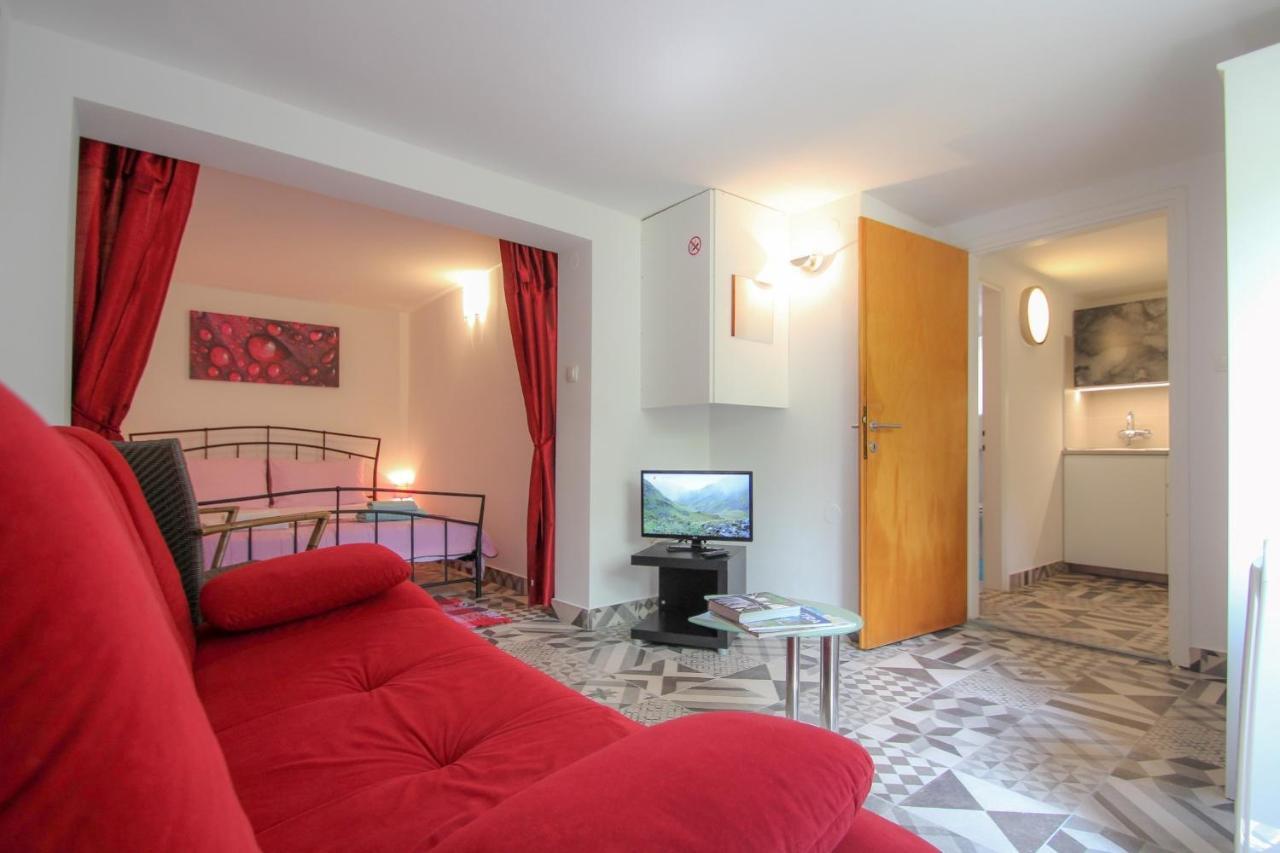 Carla Guest House Новиград Экстерьер фото